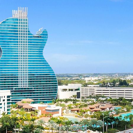 Beachfront & Pool Near Marriott Hollywood Beach Bagian luar foto