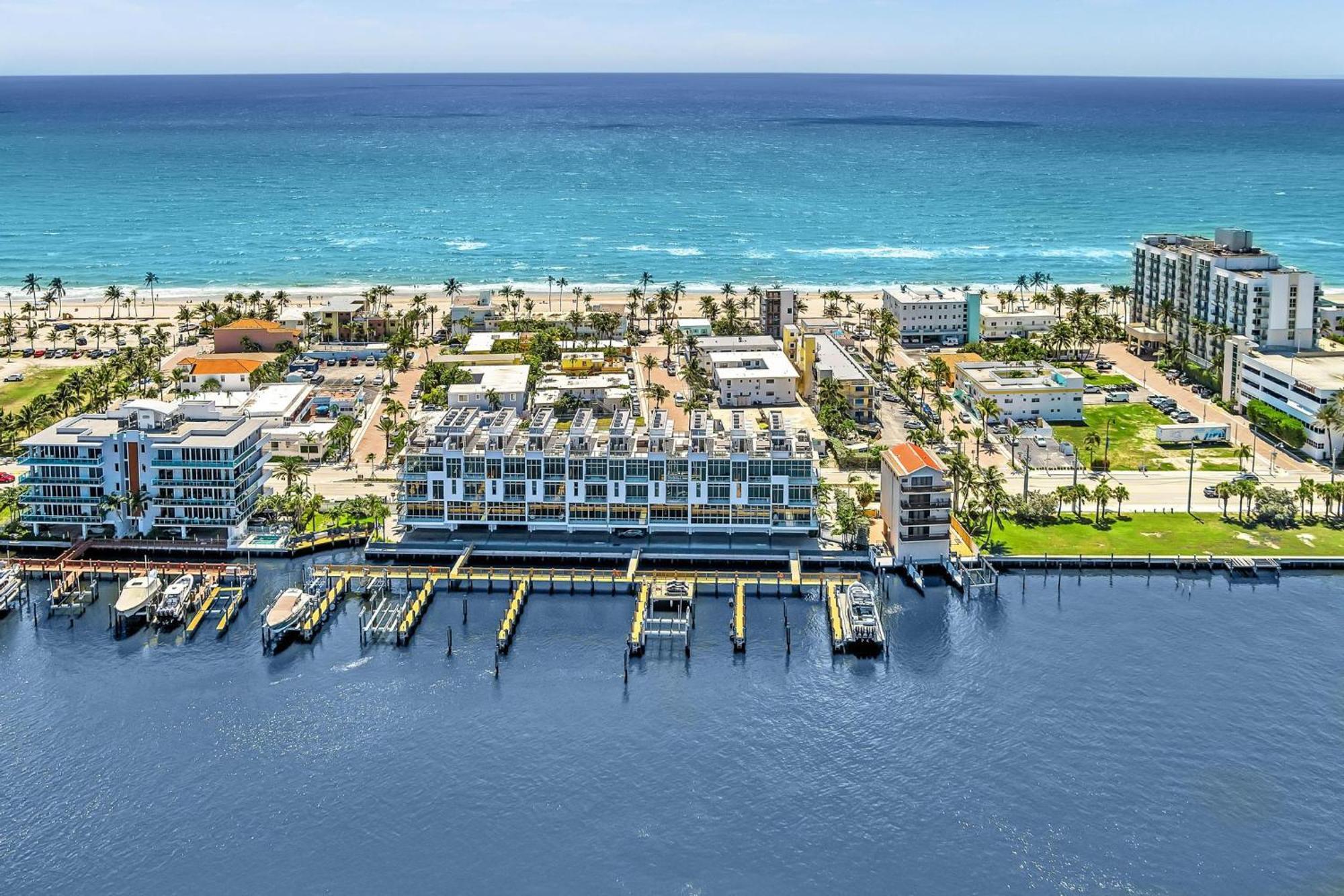 Beachfront & Pool Near Marriott Hollywood Beach Bagian luar foto